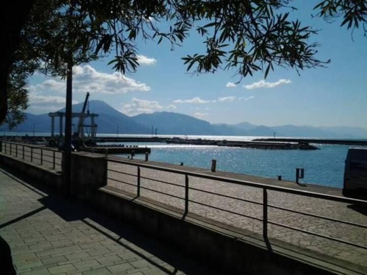Appartamenti Centro Policastro ポリカストロ・ブッセンティーノ エクステリア 写真